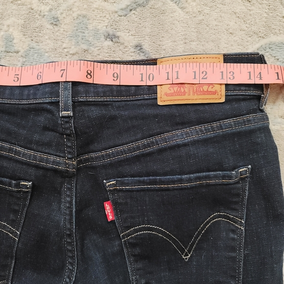 Jeans - Picture 2 of 6